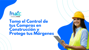 Profesional de construcción con casco usando una tablet, destacando la gestión de compras y control de costos en proyectos de construcción