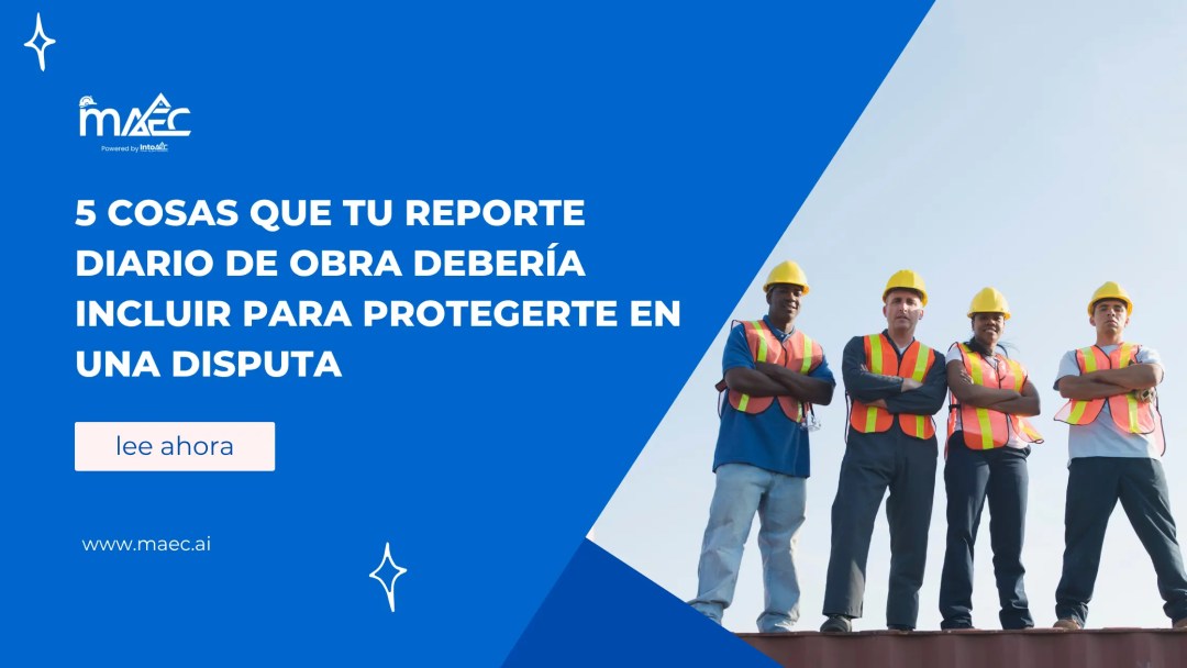 Cuatro trabajadores de la construcción con casco amarillo y chaleco de seguridad naranja, imagen de portada del blog MAEC sobre el reporte diario de obra construcción